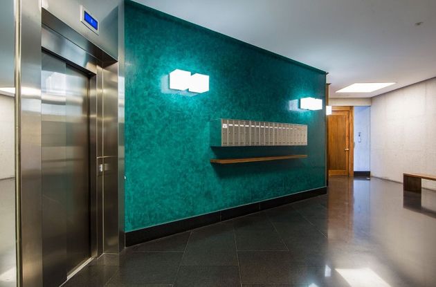 Foto 2 de Pis nou en venda a calle Rosalia de Castro de 2 habitacions amb ascensor