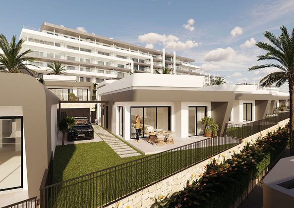 Foto 1 de Casa nova en venda a Bonalba-Cotoveta de 3 habitacions amb piscina i jardí