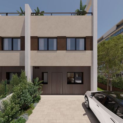 Foto 1 de Casa nova en venda a calle Muntanya de Romeu de 4 habitacions amb jardí i aire acondicionat