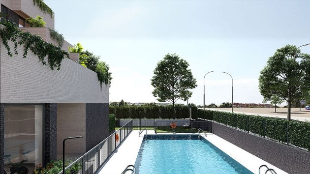 Foto 1 de Pis nou en venda a calle De la Plata de 3 habitacions amb piscina i ascensor