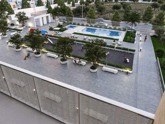 Foto 1 de Pis nou en lloguer a calle Juan Varela Gómez de 2 habitacions amb piscina i aire acondicionat