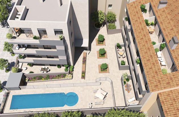 Foto 2 de Venta de piso nuevo en calle San Antonio de 3 habitaciones con piscina y jardín