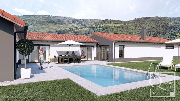 Foto 2 de Casa nova en venda a calle Lugar Mier de 4 habitacions amb piscina i jardí