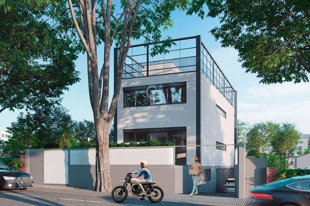 Foto 2 de Casa nova en venda a calle Granada de 4 habitacions amb piscina i jardí