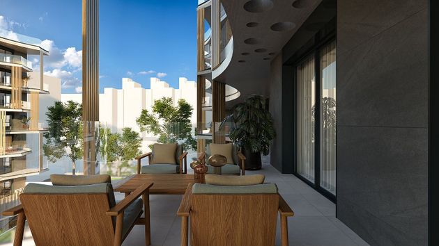 Foto 1 de Venta de piso nuevo en calle Joan Baptiste Muñoz de 3 habitaciones con piscina y jardín