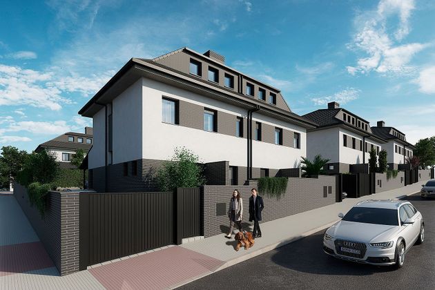Foto 2 de Casa nova en venda a calle Luxemburgo de 3 habitacions amb jardí