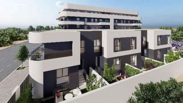 Foto 1 de Venta de casa nueva en calle Giraldo de Merlo de 3 habitaciones y 321 m²