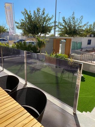 Foto 1 de Venta de piso nuevo en Zona Pueblo de 2 habitaciones con piscina y jardín