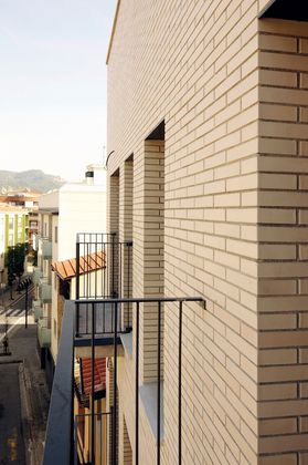 Foto 1 de Pis nou en venda a calle Angel Guimerà de 3 habitacions amb aire acondicionat i ascensor