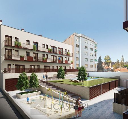 Foto 2 de Pis nou en venda a calle Marià Fortuny de 3 habitacions amb piscina i aire acondicionat