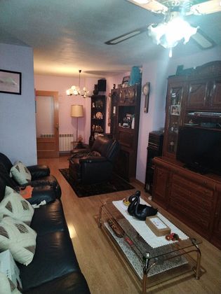 Foto 2 de Pis en venda a San José Obrero de 2 habitacions amb garatge i mobles