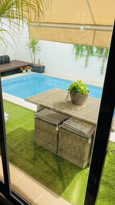 Foto 2 de Casa adosada en venta en avenida Playas de la Jara de 4 habitaciones con terraza y piscina