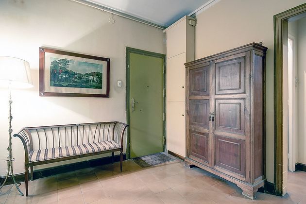Foto 2 de Pis en venda a calle Capitá Arenas de 5 habitacions amb balcó i calefacció