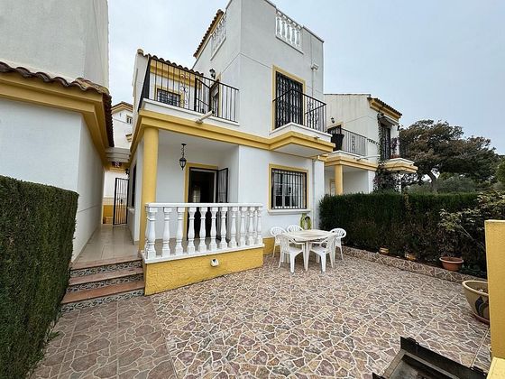 Foto 1 de Venta de casa en urbanización Costabella de 3 habitaciones con terraza y piscina