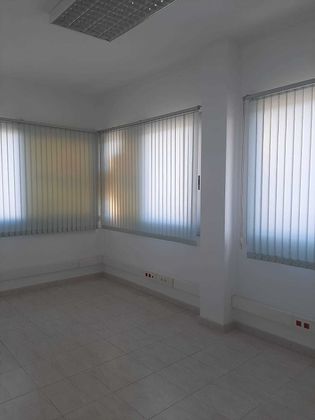 Foto 2 de Oficina en lloguer a calle Ull de Llebre de 2 habitacions amb aire acondicionat i calefacció