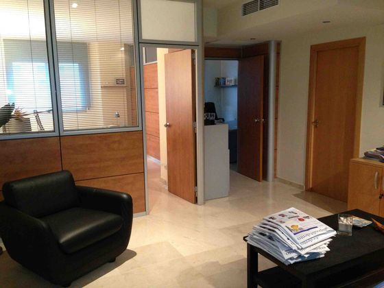 Foto 1 de Oficina en lloguer a calle Llacuna de 2 habitacions amb mobles i aire acondicionat