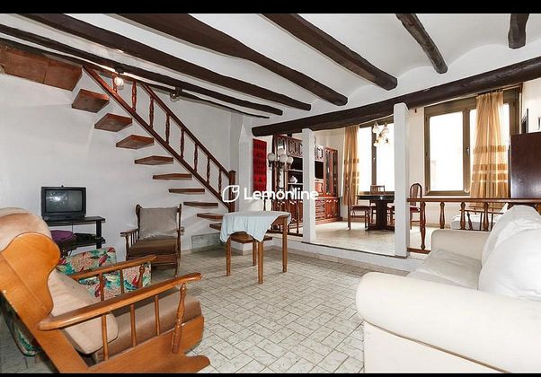 Foto 1 de Ático en alquiler en calle Verge de Montserrat de 5 habitaciones con muebles