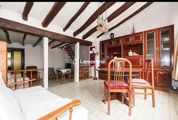 Foto 2 de Àtic en lloguer a calle Verge de Montserrat de 5 habitacions amb mobles