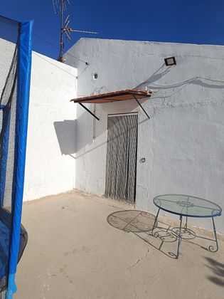 Foto 1 de Casa rural en venta en calle Camino de la Morera de 6 habitaciones con garaje y jardín