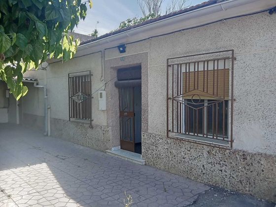 Foto 1 de Casa en venda a calle Los Frutos de 3 habitacions amb terrassa i garatge