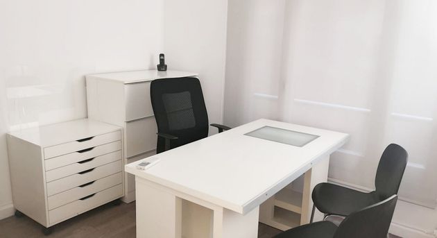 Foto 1 de Oficina en lloguer a avenida Avda Diagonal de 1 habitació amb mobles i aire acondicionat