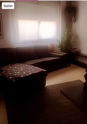 Foto 2 de Apartament en lloguer a calle Juan Carlos I de 1 habitació amb mobles i aire acondicionat