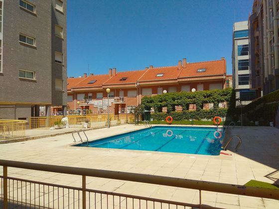 Foto 1 de Chalet en venta en avenida Europa de 5 habitaciones con terraza y piscina