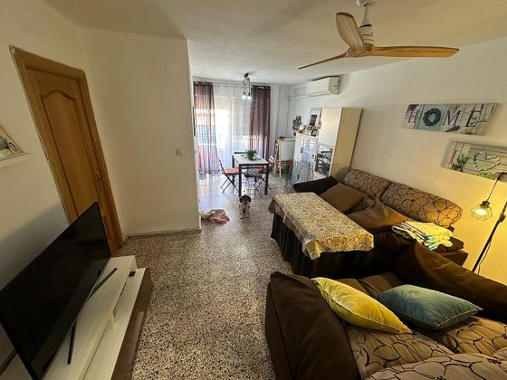 Foto 2 de Pis en venda a calle Asturias de 3 habitacions amb aire acondicionat i ascensor