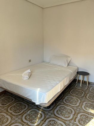 Foto 1 de Compartir pis a calle Pintor Ribera de 4 habitacions amb mobles