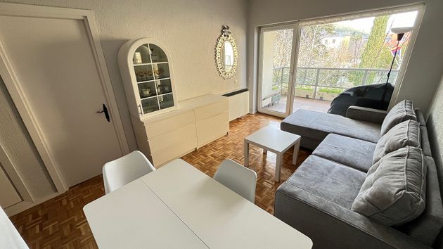 Foto 2 de Apartament en lloguer a calle Juan de Toledo de 1 habitació amb terrassa i piscina