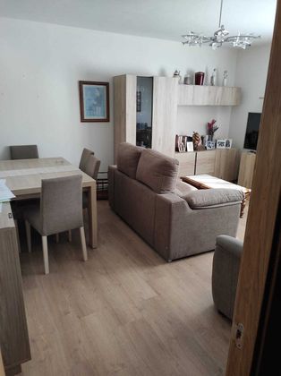 Foto 2 de Pis en venda a calle La Fontana de 3 habitacions amb mobles i calefacció