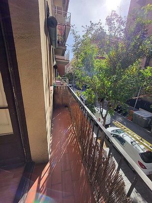 Foto 1 de Apartament en venda a calle Alegre de Dalt de 2 habitacions amb mobles i balcó