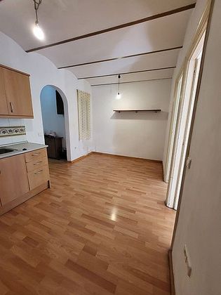 Foto 2 de Apartament en venda a calle Alegre de Dalt de 2 habitacions amb mobles i balcó