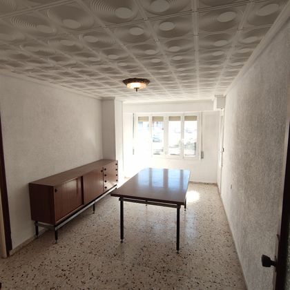 Foto 1 de Pis en venda a calle Familia Bordallo de 3 habitacions amb balcó