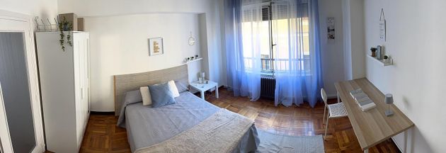 Foto 2 de Compartir piso en calle Calleja de Los Huevos de 1 habitación con muebles y calefacción