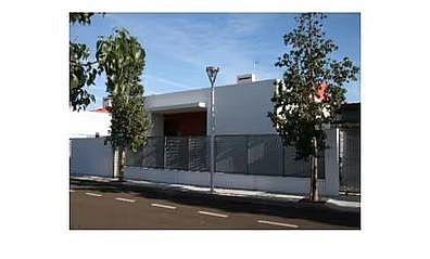 Foto 1 de Chalet en venta en avenida A Venida del Arco de 3 habitaciones con piscina y garaje