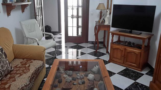 Foto 2 de Piso en venta en calle Almería de 4 habitaciones con terraza y muebles