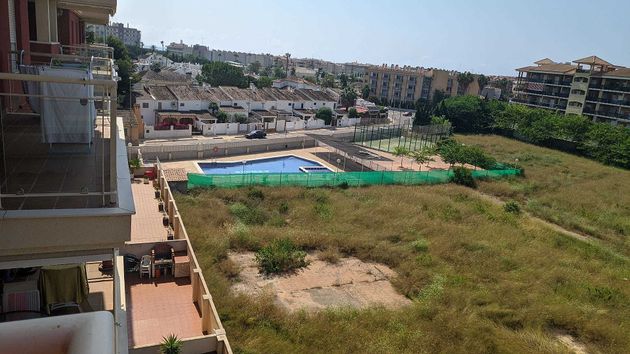 Foto 2 de Apartament en lloguer a calle Cañas y Barro de 2 habitacions amb terrassa i piscina