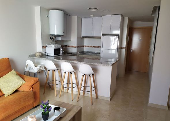 Foto 1 de Apartament en venda a calle Del Cerro de 1 habitació amb terrassa i mobles
