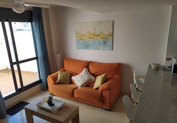 Foto 2 de Apartament en venda a calle Del Cerro de 1 habitació amb terrassa i mobles