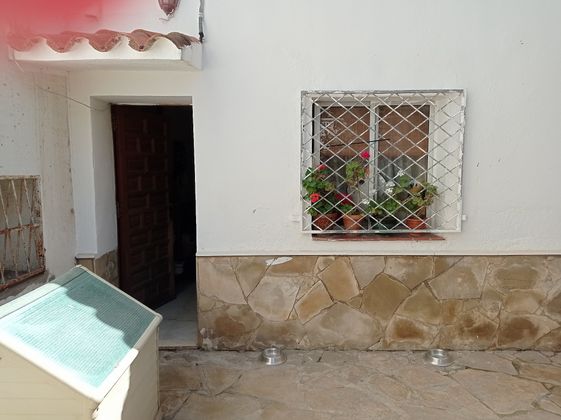 Foto 1 de Casa en venda a calle Vall Arrabassada de 1 habitació amb terrassa i jardí