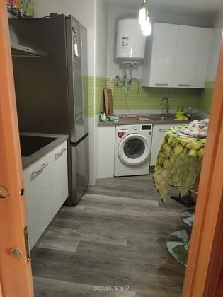 Foto 2 de Pis en venda a calle Las Lanzas de 2 habitacions amb aire acondicionat