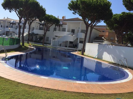 Foto 1 de Venta de apartamento en pasaje La Barrosa de 2 habitaciones con terraza y piscina