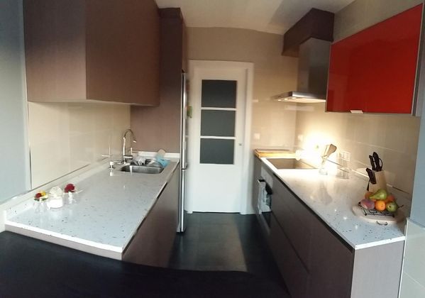 Foto 2 de Venta de piso en calle Perla de 2 habitaciones con piscina y garaje