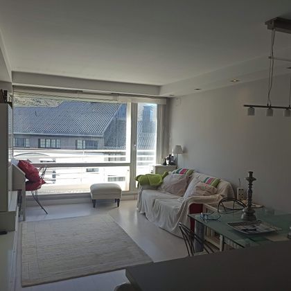 Foto 2 de Apartament en venda a plaza Mont Blanc a de 1 habitació amb balcó i calefacció
