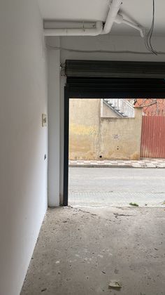 Foto 2 de Garaje en venta en calle Passatge de Girona de 16 m²
