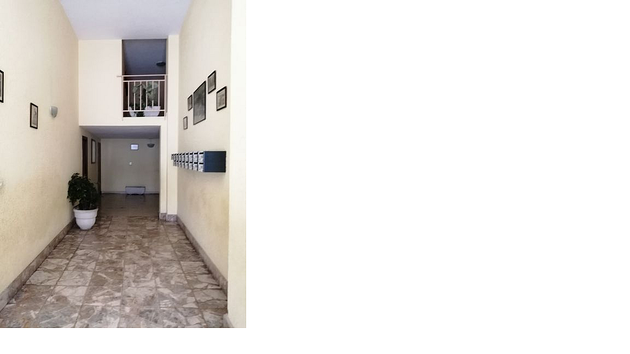 Foto 2 de Pis en venda a calle Perez Galdos de 3 habitacions amb terrassa i mobles
