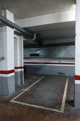 Foto 2 de Garatge en lloguer a calle Aragó de 9 m²