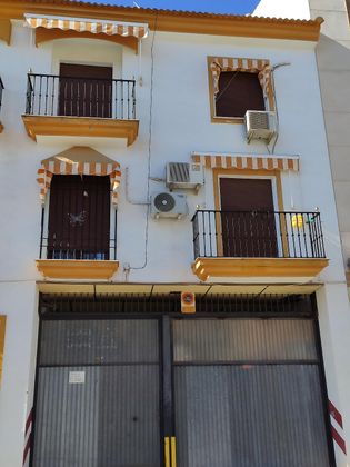 Foto 1 de Venta de dúplex en calle Río Guadaíra de 6 habitaciones con terraza y aire acondicionado