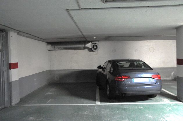 Foto 2 de Venta de garaje en calle Portuetxe de 50 m²